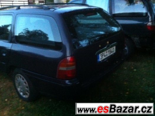 Ford mondeo 1.8 rok v.96 – fotografie 3