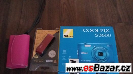 Digitální kompakt Nikon Coolpix S3600 modrý – fotografie 1