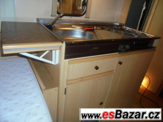 Obytný přívěs - karavan  LMC 450. – fotografie 5