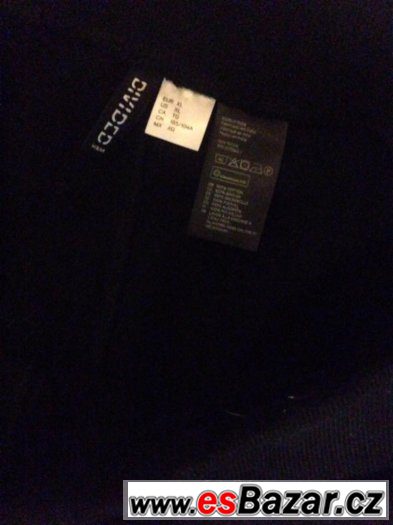Kraťasy z H&M‎ s nízkým sedem – fotografie 1