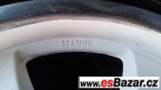 Vyměním 17" za 16" – fotografie 3
