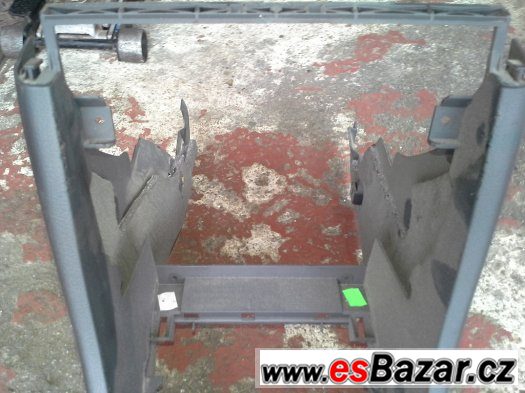 středový tunel audi A4 B7 2005 - 2008 – fotografie 3