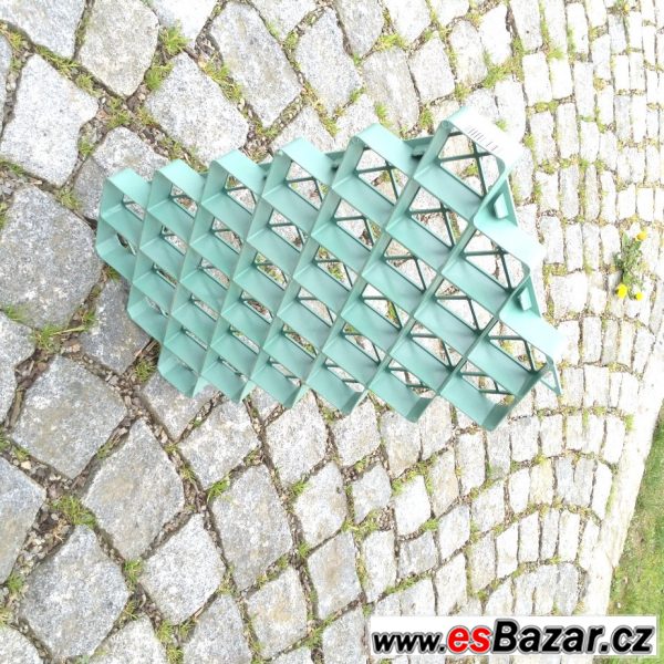 Zatravňovací dlaždice – fotografie 3