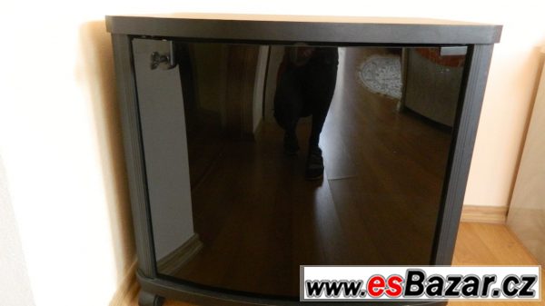televizní stolek na kolečkách – fotografie 1