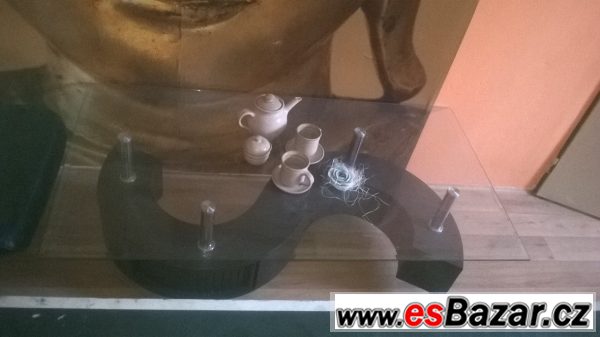 Skleněný stolek se 2 šuplíky – fotografie 1
