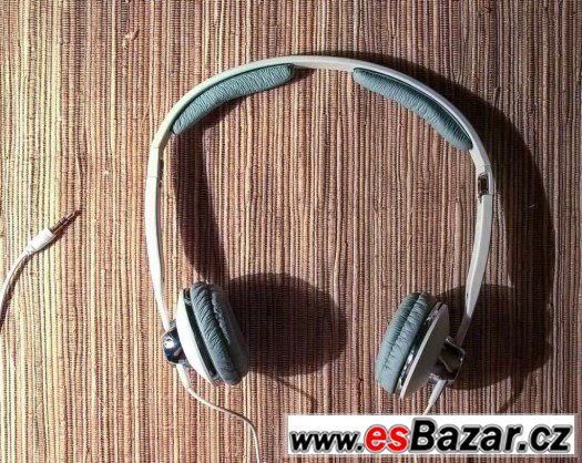 iPhone 4S 16GB bílý – fotografie 2
