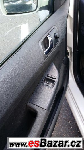 Škoda Fabia TOP STAV 1.4TDI Po rozvodech najeto pouze 127tkm – fotografie 4