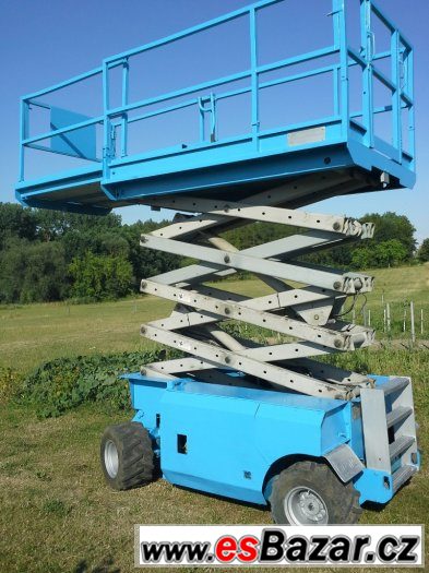Pracovní vysokozdvižná plošina Genie GS 3268 RT – fotografie 1