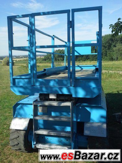 Pracovní vysokozdvižná plošina Genie GS 3268 RT – fotografie 3