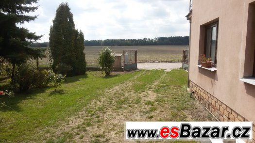 Rodinný dům se zahradou - Valy – fotografie 3