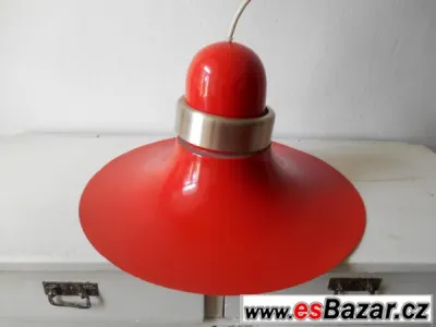 Prodám červené stínidlo