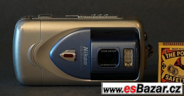 Nikon 2500 - unikátní konstrukce – fotografie 1