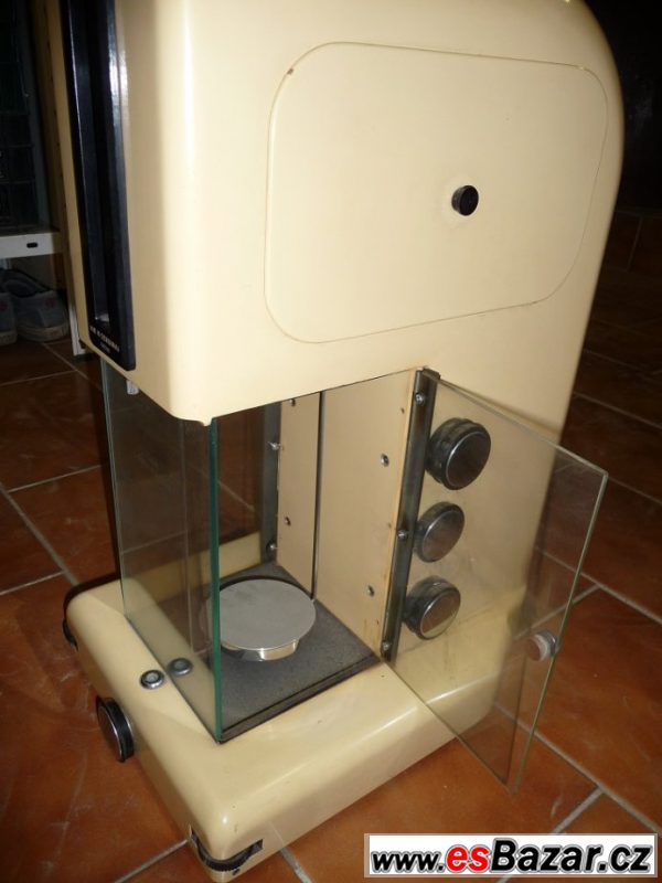 Poloautomatické laboratorní váhy – fotografie 5