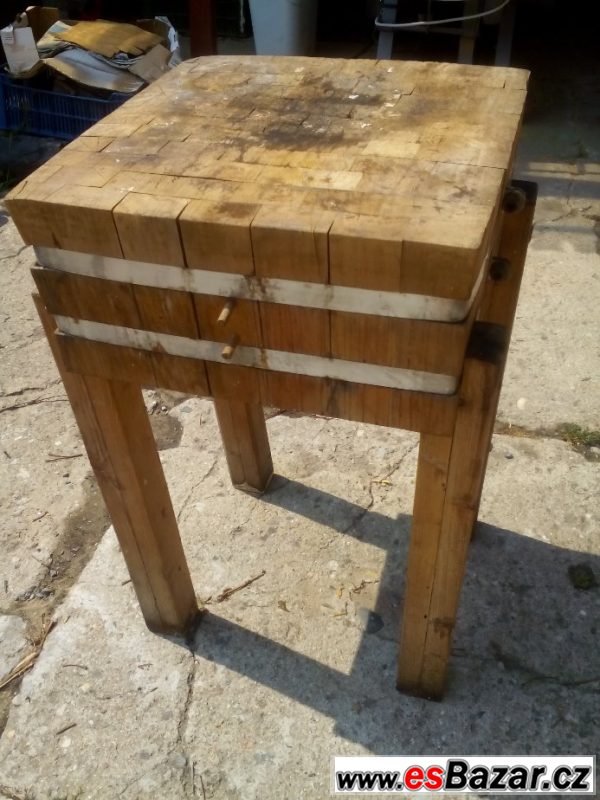 Řeznický špalek 50x50 – fotografie 1
