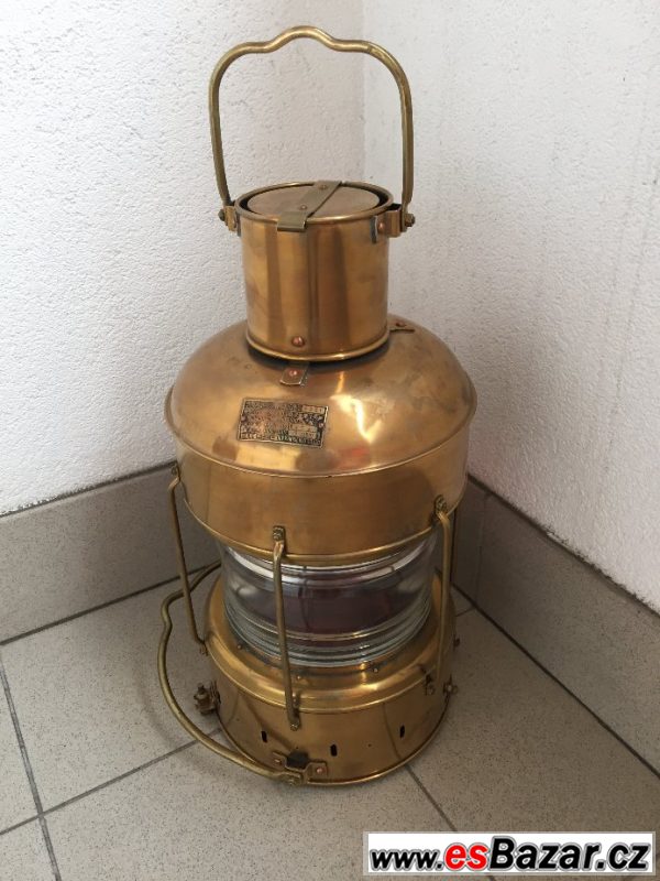 Lodní petrolejová lampa, rok 1970 – fotografie 1