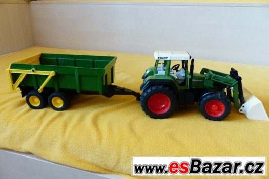 Traktor s vlečkou – fotografie 2