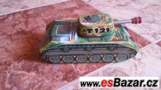 Celoplechový tank T121 – fotografie 4