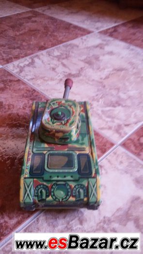 Celoplechový tank T121 – fotografie 5