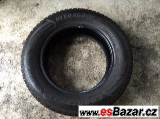 1kus Goodyear Ultragrip 8 2015/60R16 98H – fotografie 1