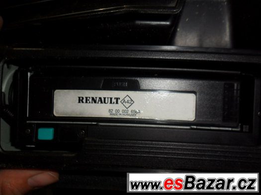 Autorádio Espace IV – fotografie 5