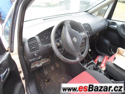 Opel Zafira 2,2 DTI - Náhradní díly – fotografie 2