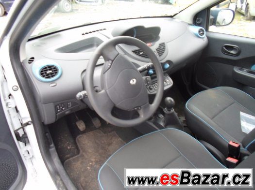 Renault Twingo 1,2i 55kW - rok 2012, najeto 23 000 km – fotografie 5