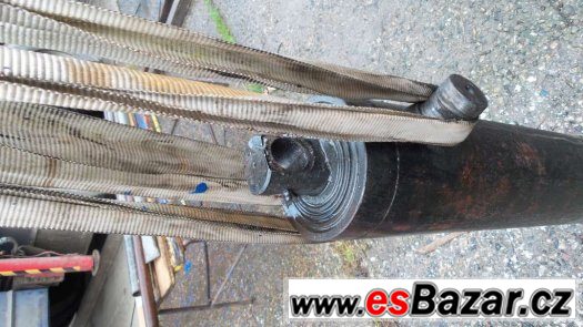 Hydraulické písty Mailery – fotografie 1