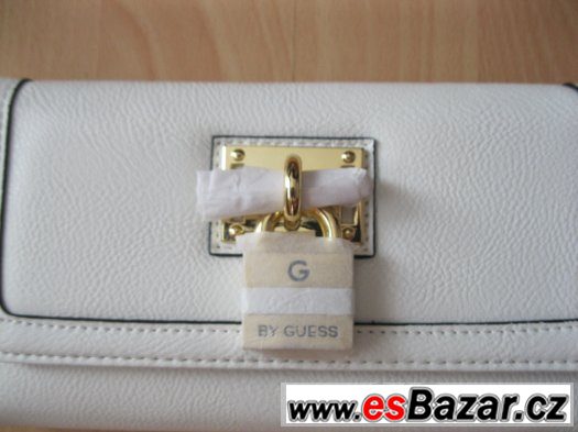Nová peněženka Guess se zámkem – fotografie 2