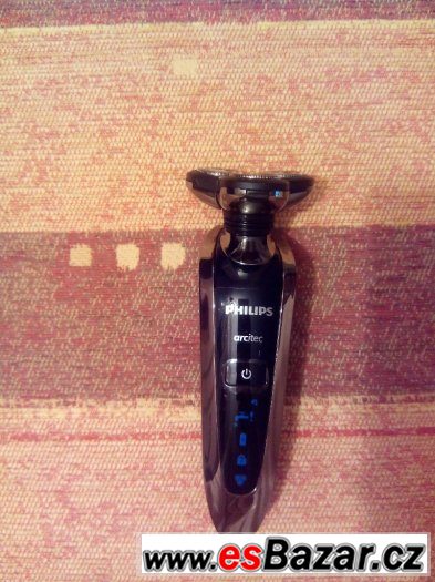 Holící strojek Philips RQ1250 – fotografie 2