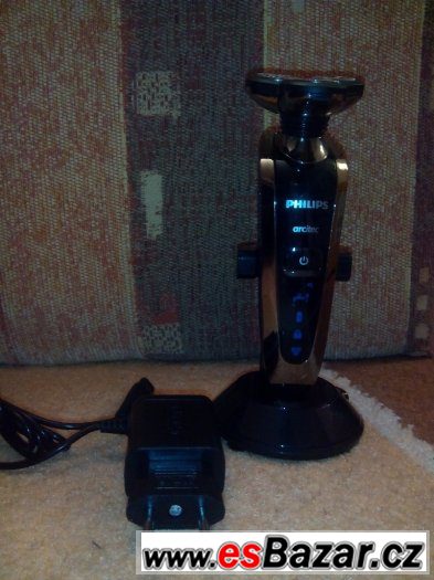 Holící strojek Philips RQ1250 – fotografie 4