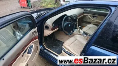 BMW e39 - béžový interier - kůře anatomy