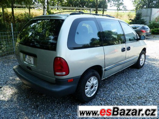 DODGE CARAVAN 2.4 I – fotografie 3