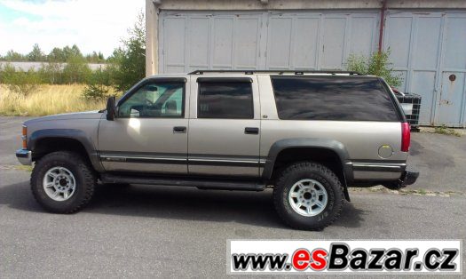 Chevrolet Suburban 2500 – fotografie 2