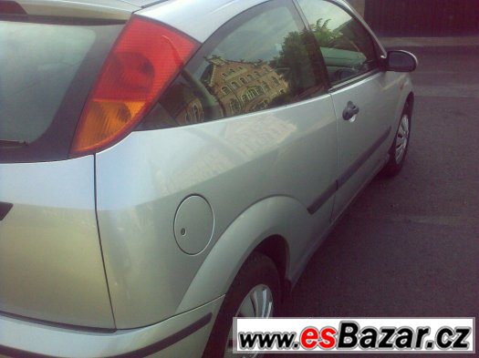 Ford Focus 1.6 Zetec – fotografie 3