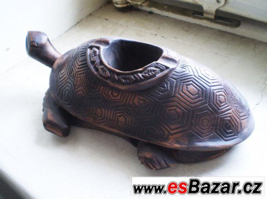Dřevěná želva - popelník – fotografie 3