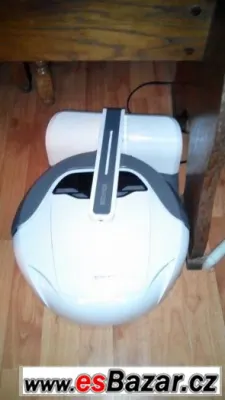 roboticky vysavač