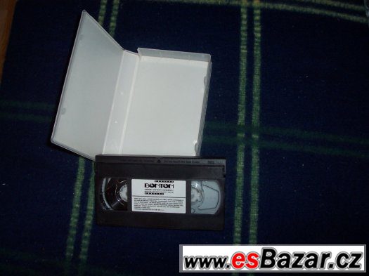 VHS film: Tygr a drak – fotografie 2
