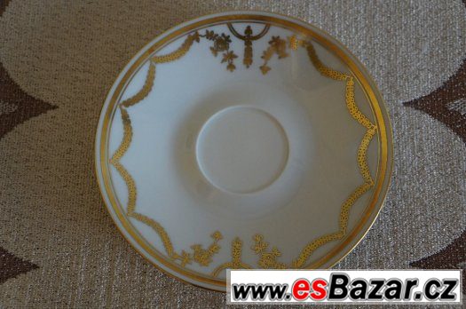 Porcelánový moka hrníček s podšálkem zdobený zlatem – fotografie 2