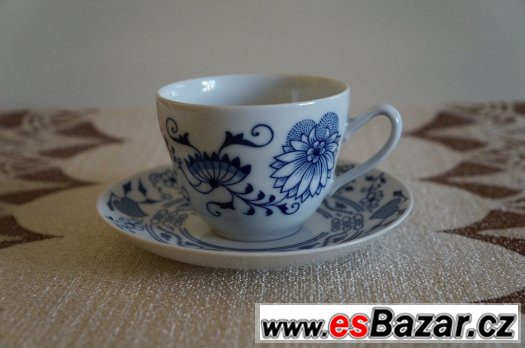 Porcelánový moka hrníček s podšálkem ve stylu "cibulák" – fotografie 1