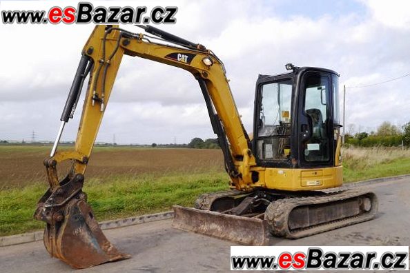 Cat 304C bagr – fotografie 1