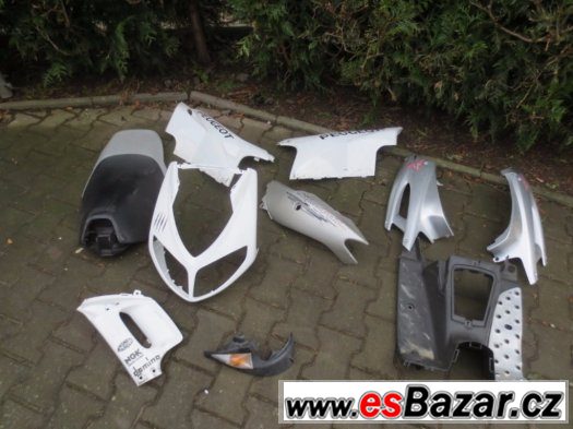 Plasty na Peugeot Speedfight II LEVNĚ uklízim garáž – fotografie 4