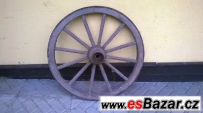 Starožitné dřevěné kolo