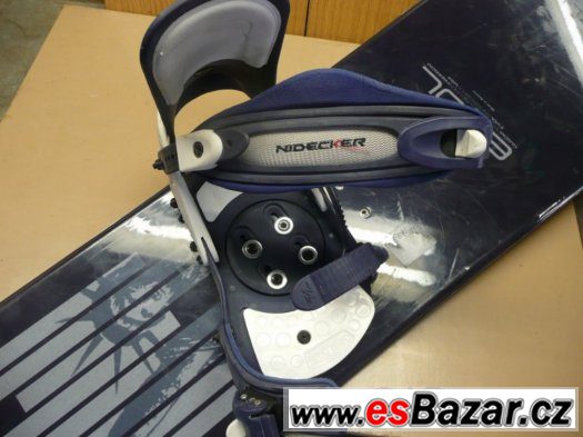 Snowboard s vázáním a botami – fotografie 5