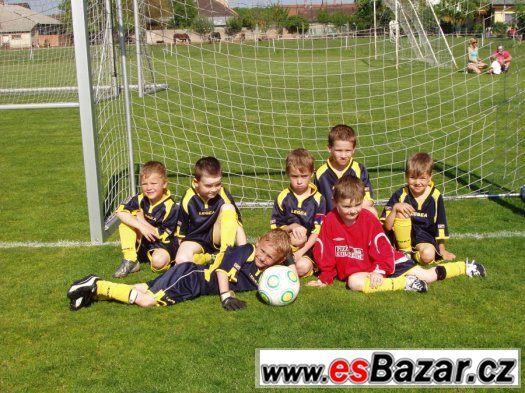 FOTBALOVÉ DRESY PRO MALÉ FOTBALISTY – fotografie 3