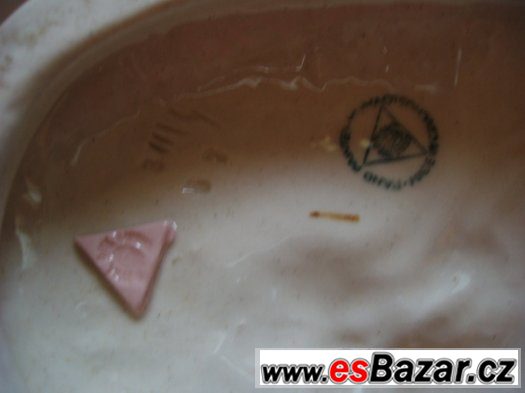 STAROŽITNÁ PORCELÁNOVÁ SRNKA DUX – fotografie 3