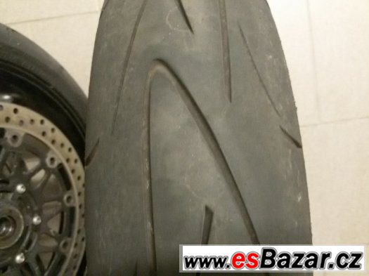 pneu 120 / 70 r17 – fotografie 1