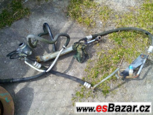 Citroen Berlingo 2003 předni náprava ramena těhlice – fotografie 2