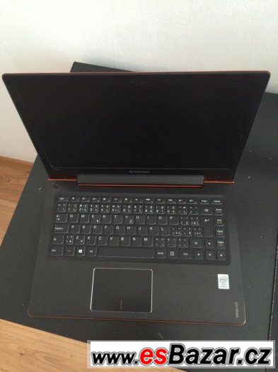Lenovo Ideapad U330p – fotografie 2