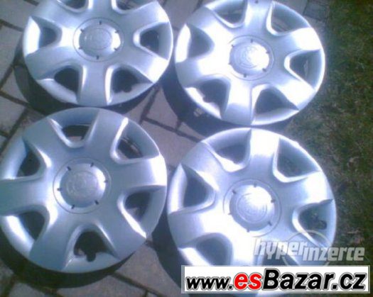 Škoda - prodám originál sadu poklic 15", 4 kusy, pěkné, – fotografie 1