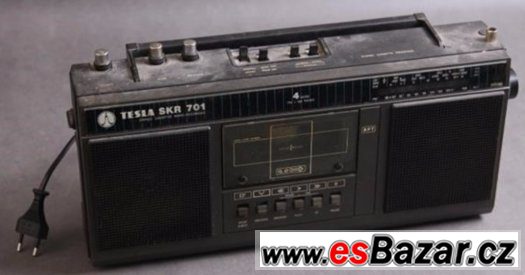 Kazetový přenosný radiomagnetofon Tesla – fotografie 1